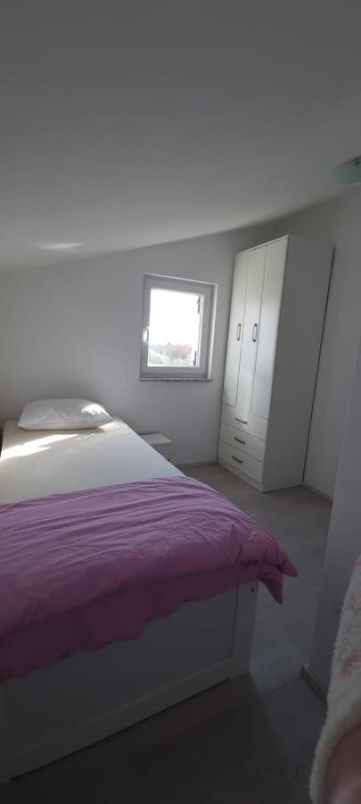 Apartmani Lanterna Krk Town Exterior photo