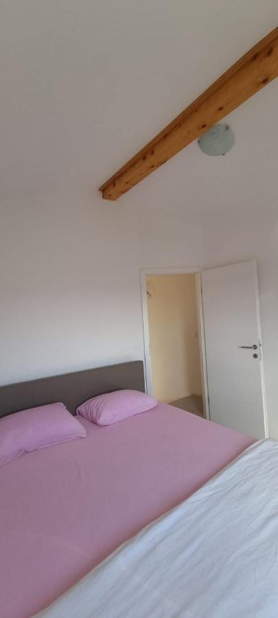 Apartmani Lanterna Krk Town Exterior photo